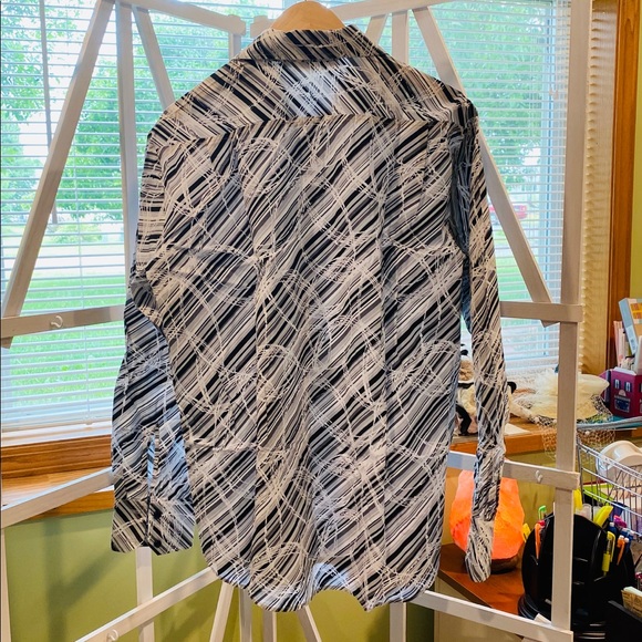 DONATED POSITANO Button up Shirt - Picture 4 of 5